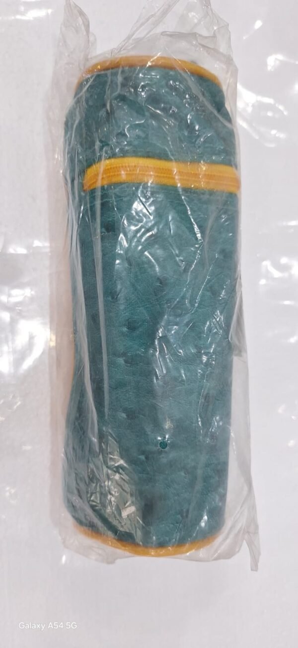 مقلمة اسطوانية لون أخضر  Green cylindrical pencil case