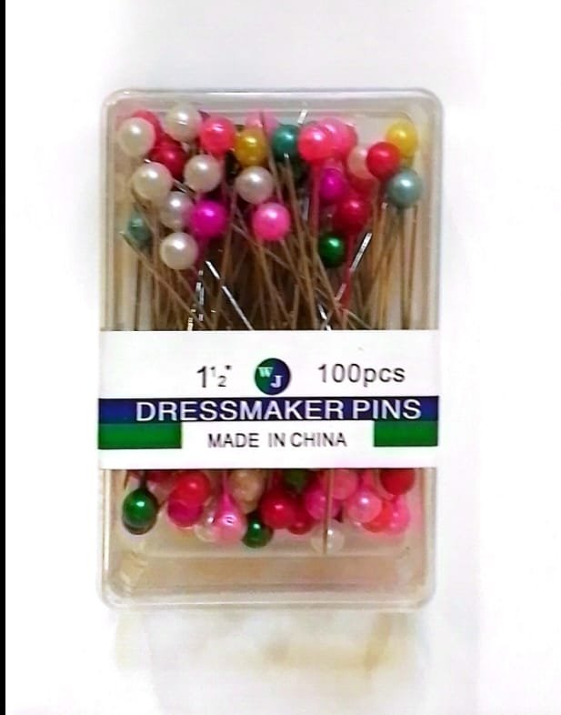 colored pins دبابيس ملونة