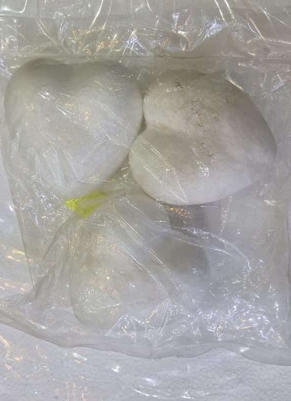 أعمال فنية على شكل قلوب شد 3 Heart-shaped artworks, pull 3