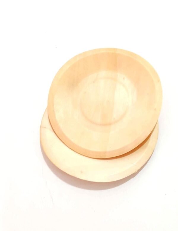 صحون خشب دائرية فنيات