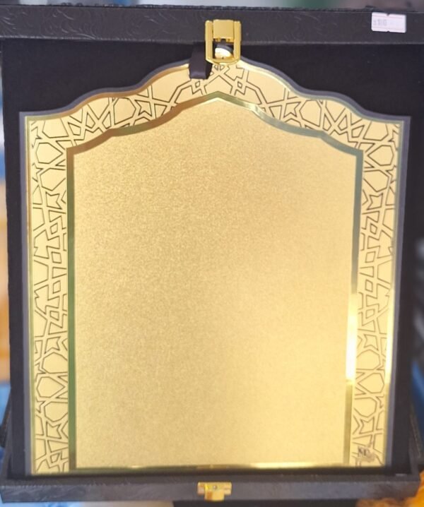 درع جلد كبير large leather shield